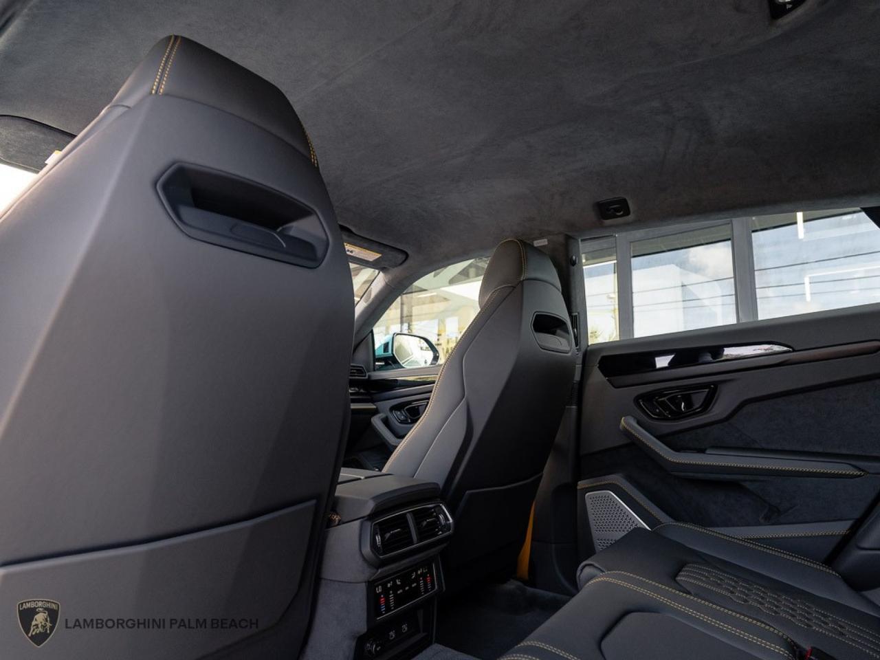 2025 Lamborghini Urus SE West Palm Beach FL