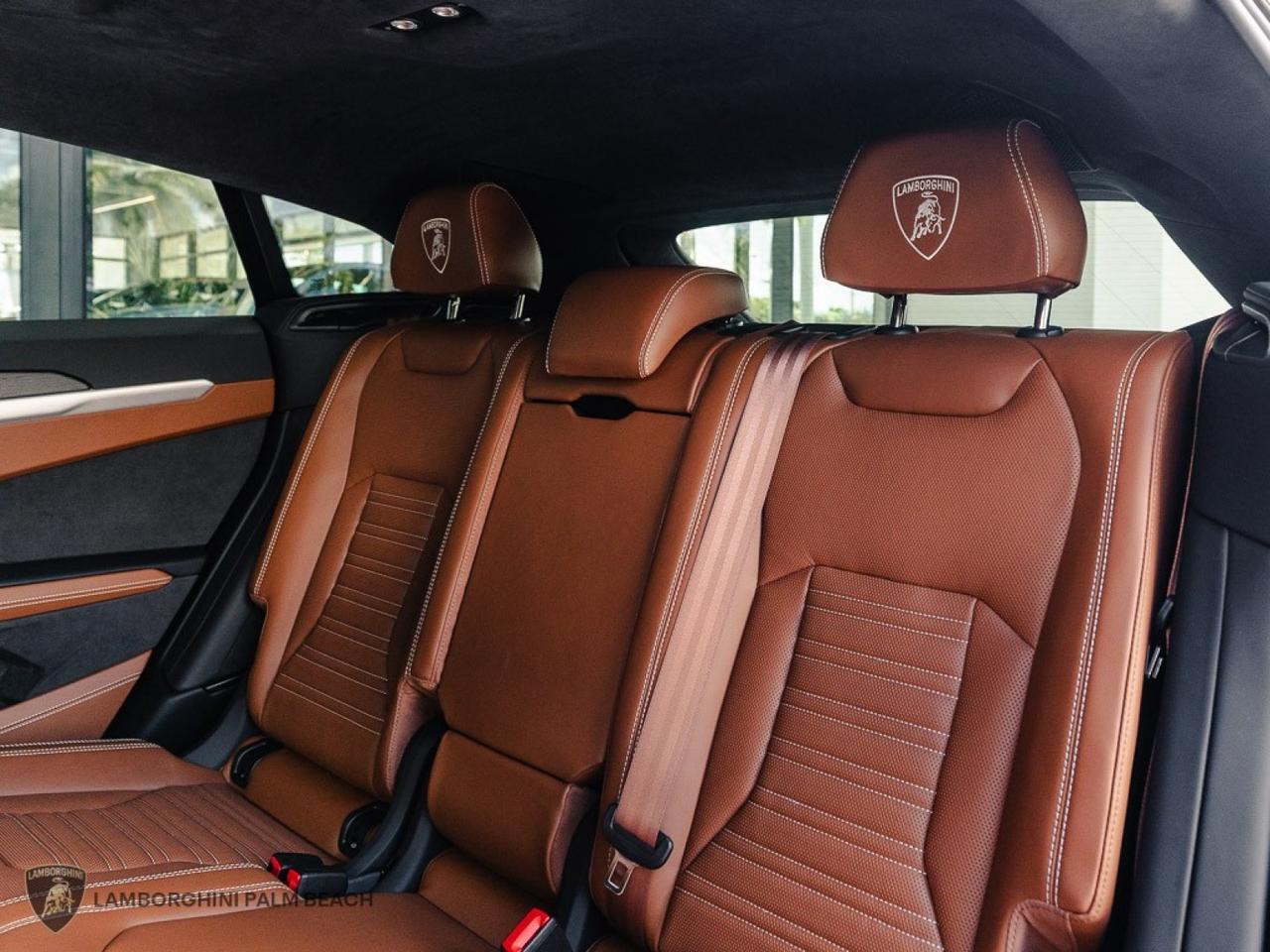 2025 Lamborghini Urus SE West Palm Beach FL