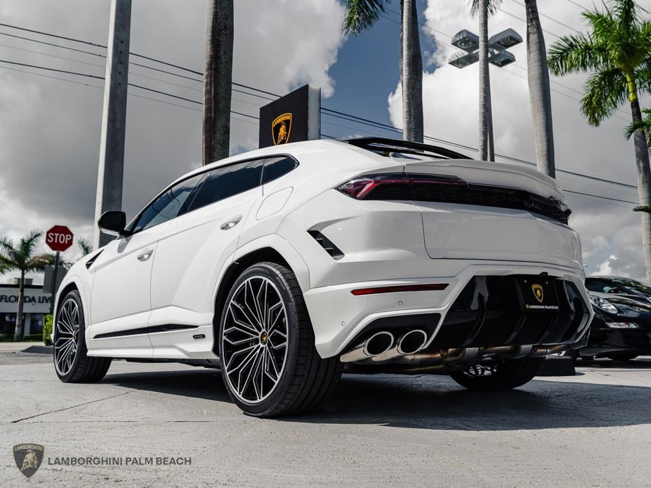 2025 Lamborghini Urus SE West Palm Beach FL