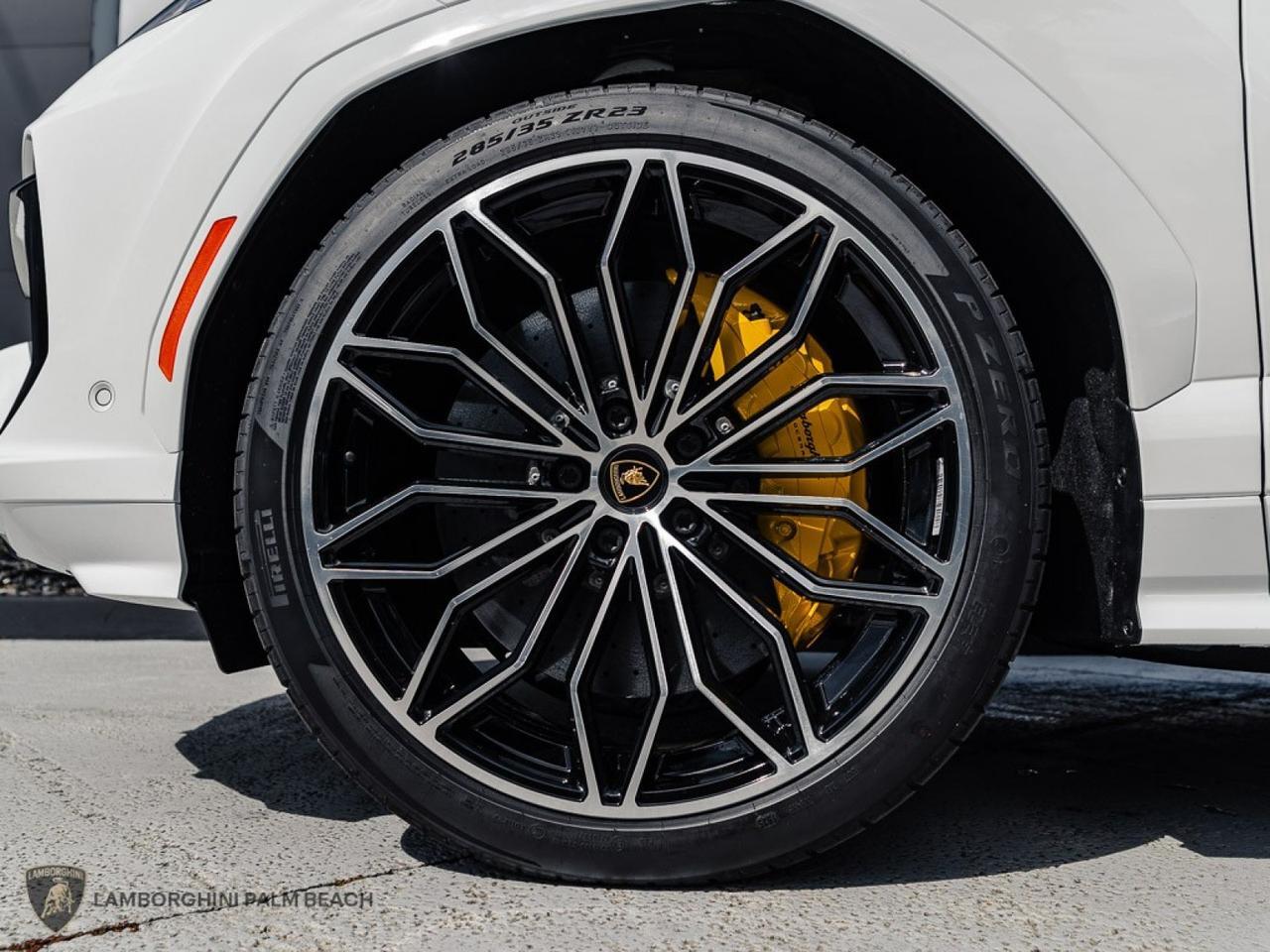 2025 Lamborghini Urus SE West Palm Beach FL