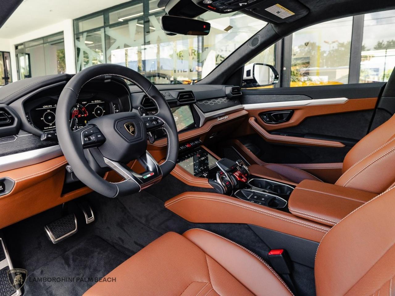 2025 Lamborghini Urus SE West Palm Beach FL