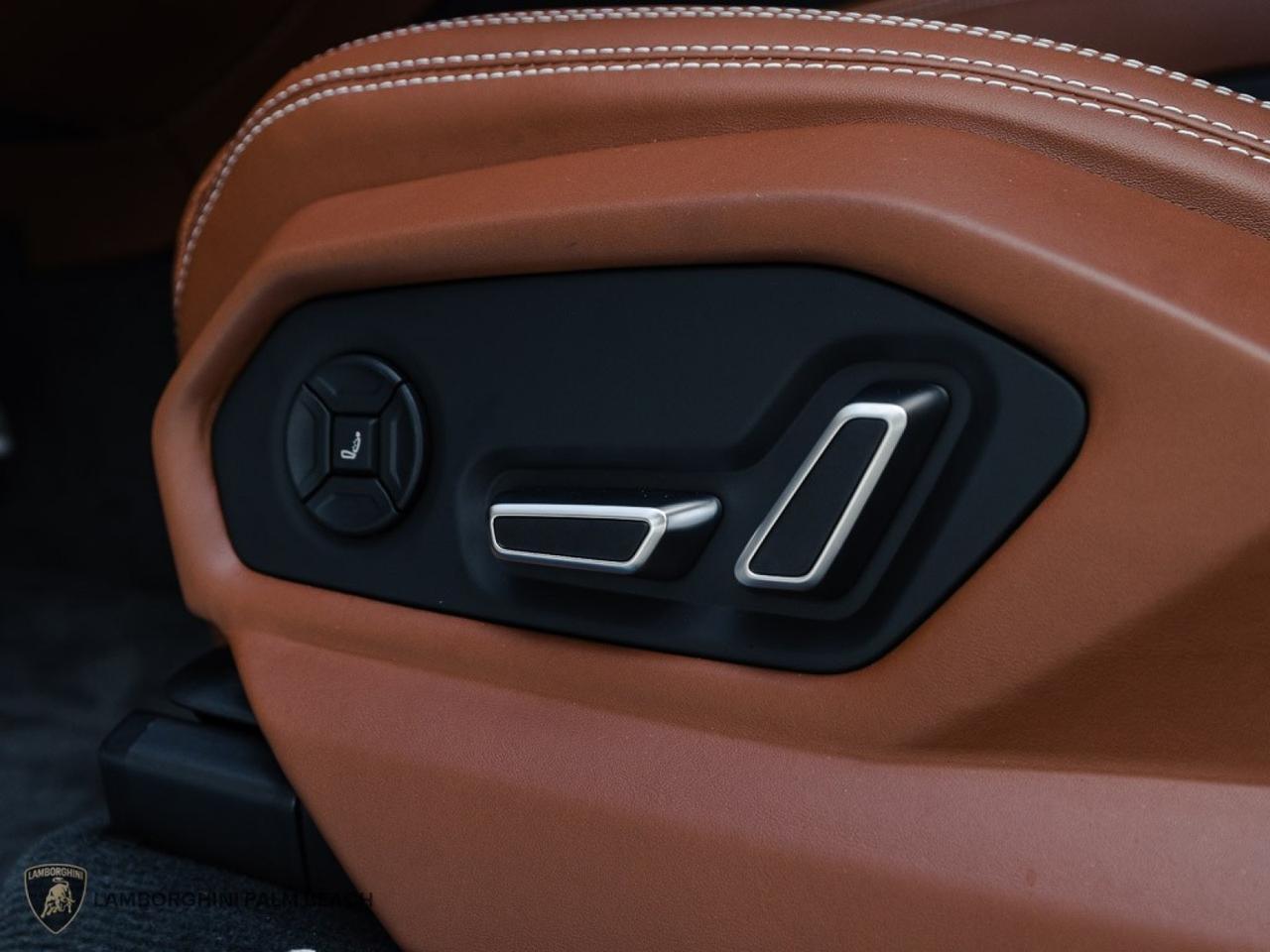 2025 Lamborghini Urus SE West Palm Beach FL