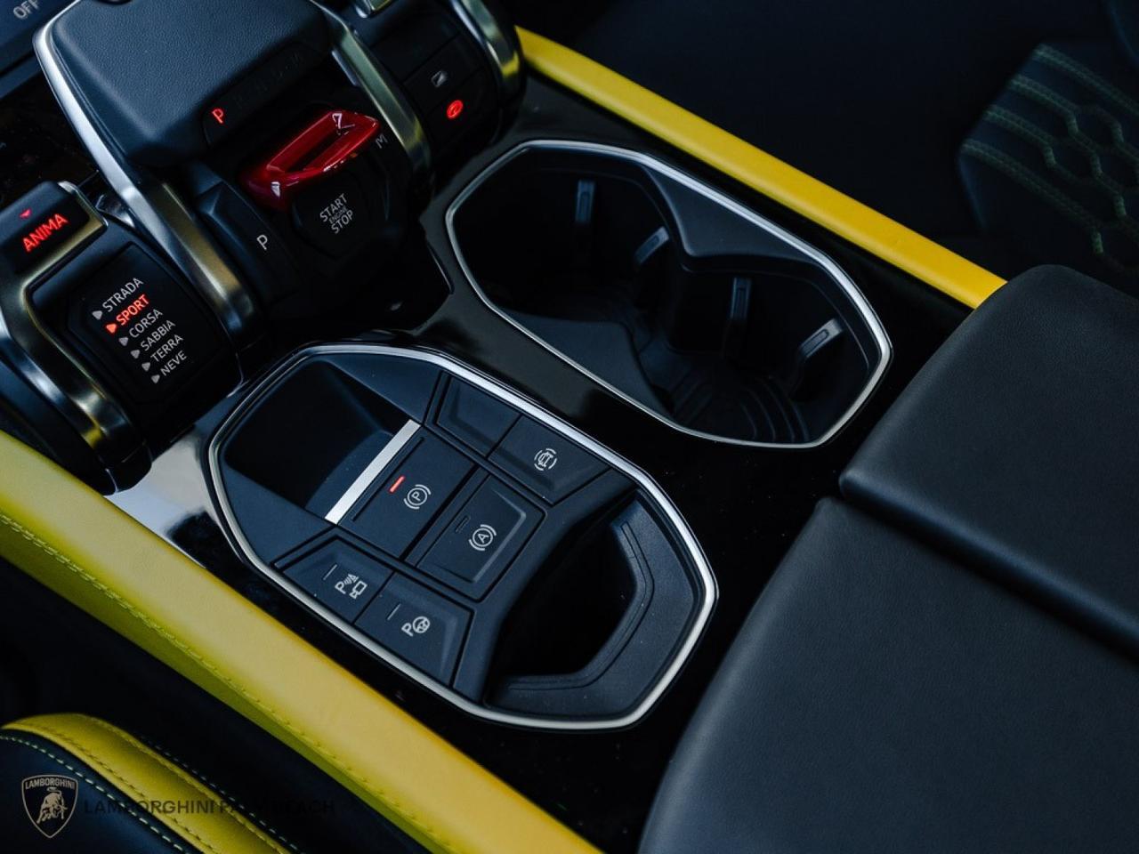 2025 Lamborghini Urus SE West Palm Beach FL