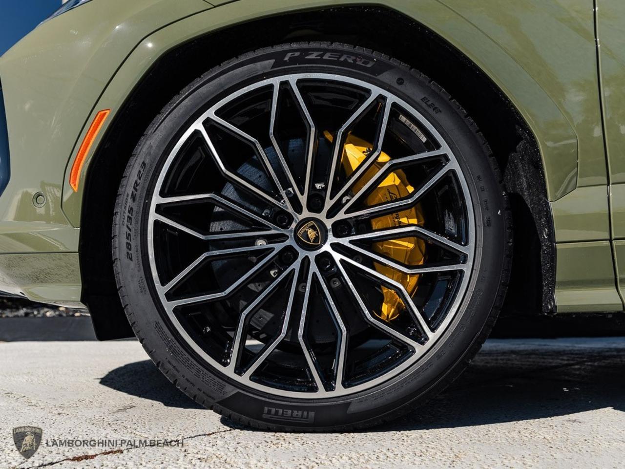 2025 Lamborghini Urus SE West Palm Beach FL