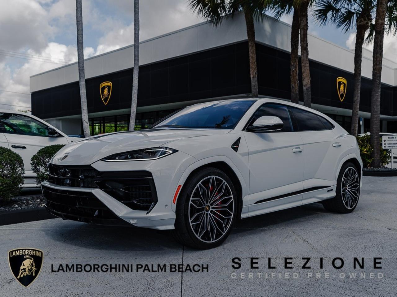 2025 Lamborghini Urus SE