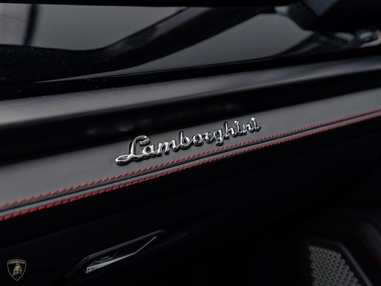 2025 Lamborghini Urus SE West Palm Beach FL