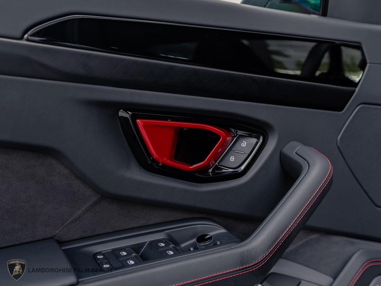 2025 Lamborghini Urus SE West Palm Beach FL