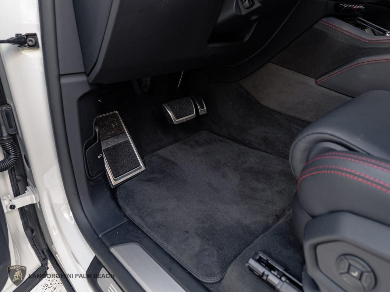 2025 Lamborghini Urus SE West Palm Beach FL