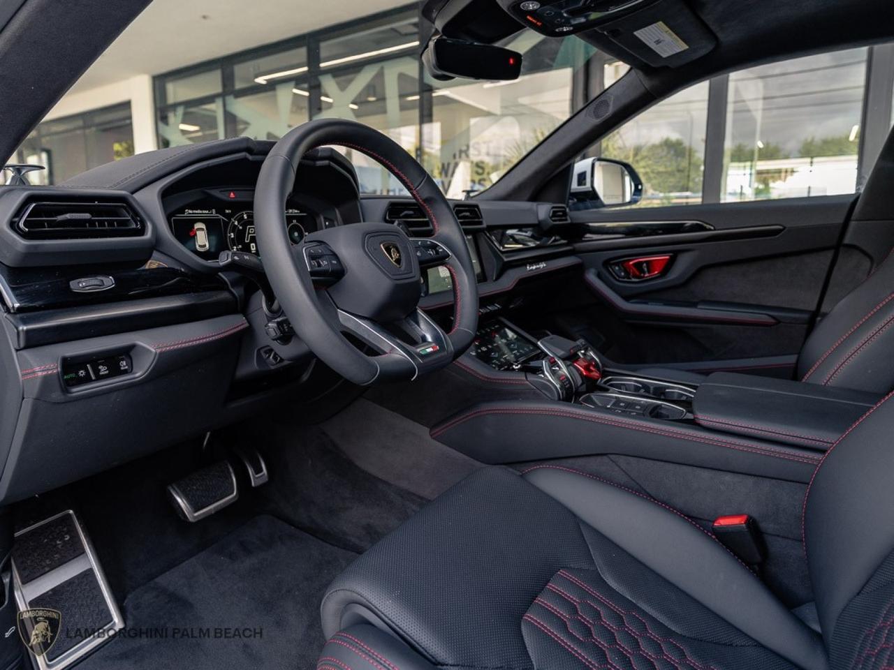 2025 Lamborghini Urus SE West Palm Beach FL