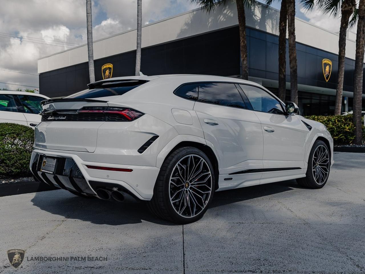 2025 Lamborghini Urus SE West Palm Beach FL