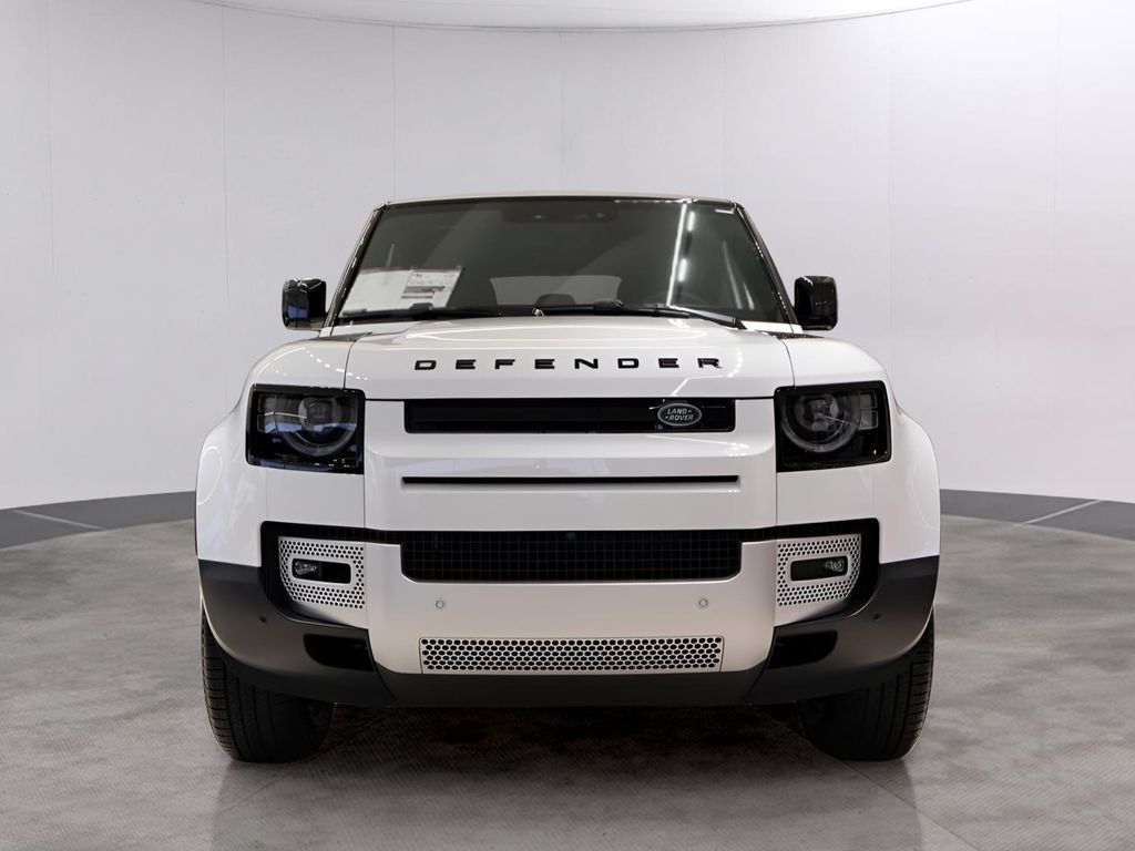 2025 Land Rover Defender 110 S