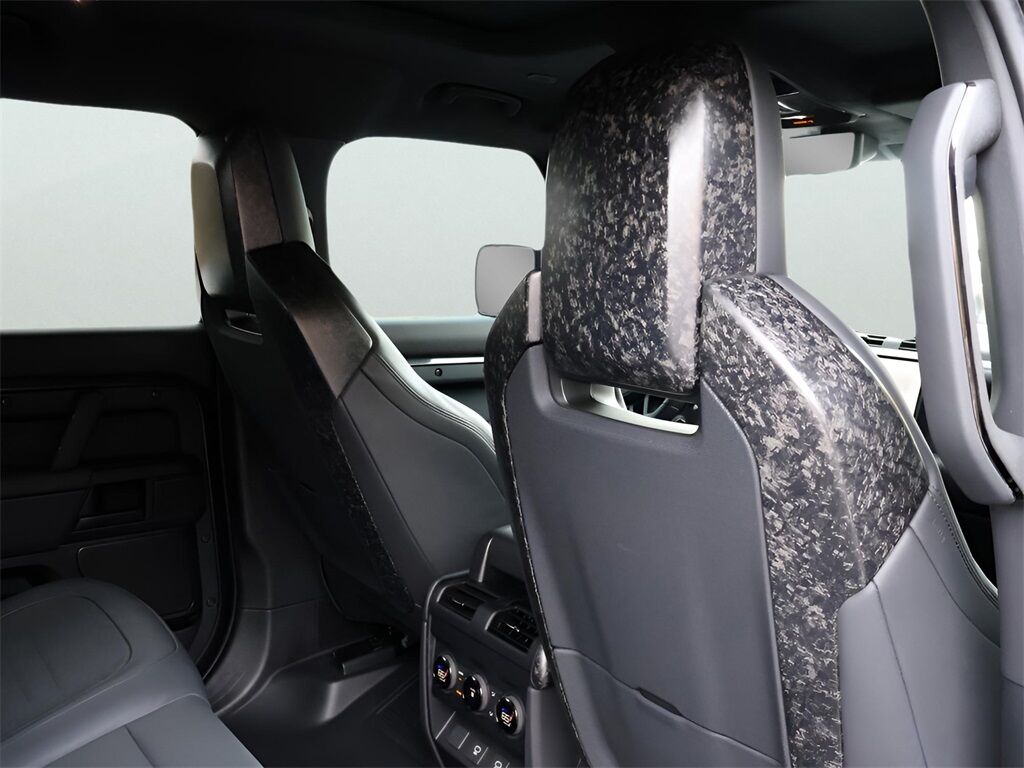 2025 Land Rover Defender 110 V8 San Clemente CA