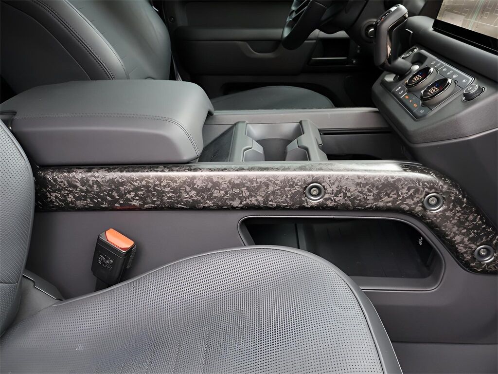 2025 Land Rover Defender 110 V8 San Clemente CA