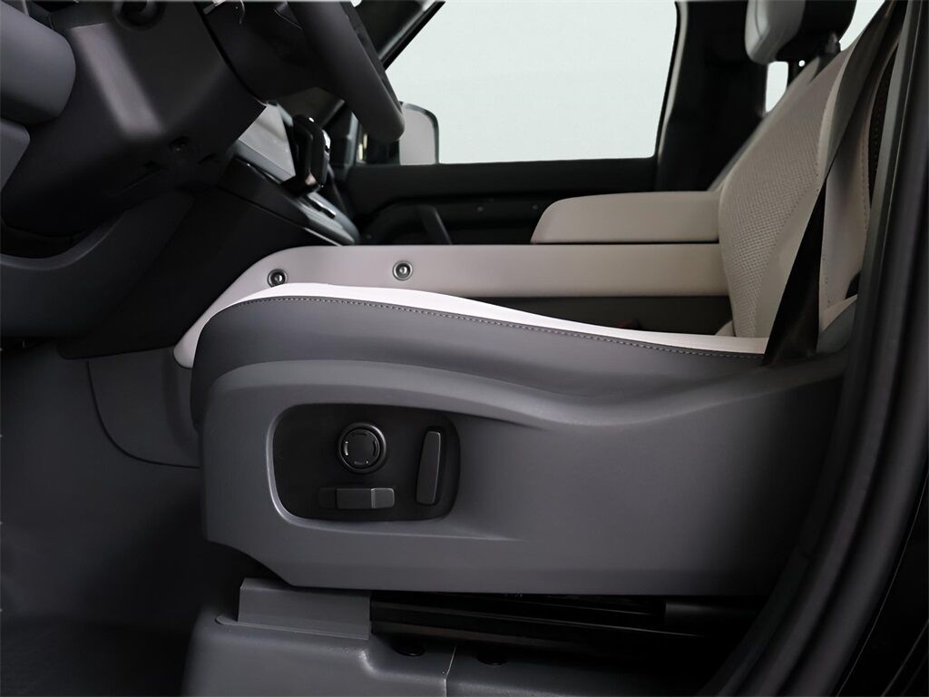 2025 Land Rover Defender 110 V8 San Clemente CA
