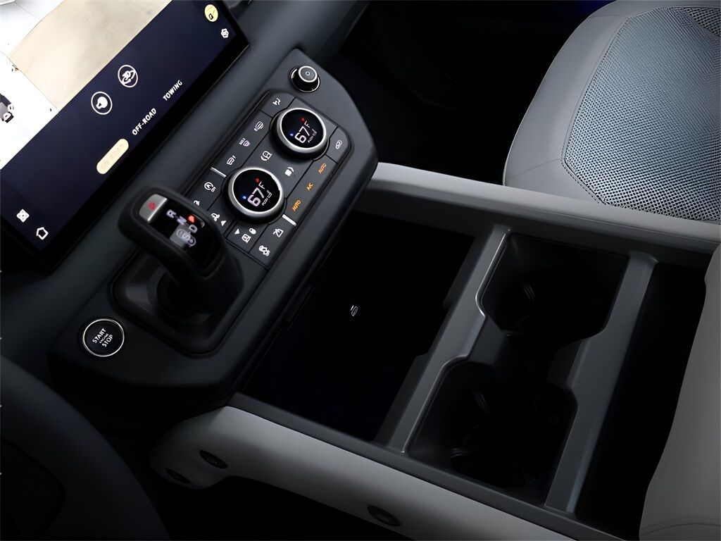 2025 Land Rover Defender 110 V8 San Clemente CA