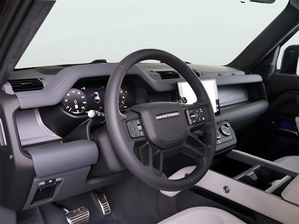 2025 Land Rover Defender 110 V8 San Clemente CA