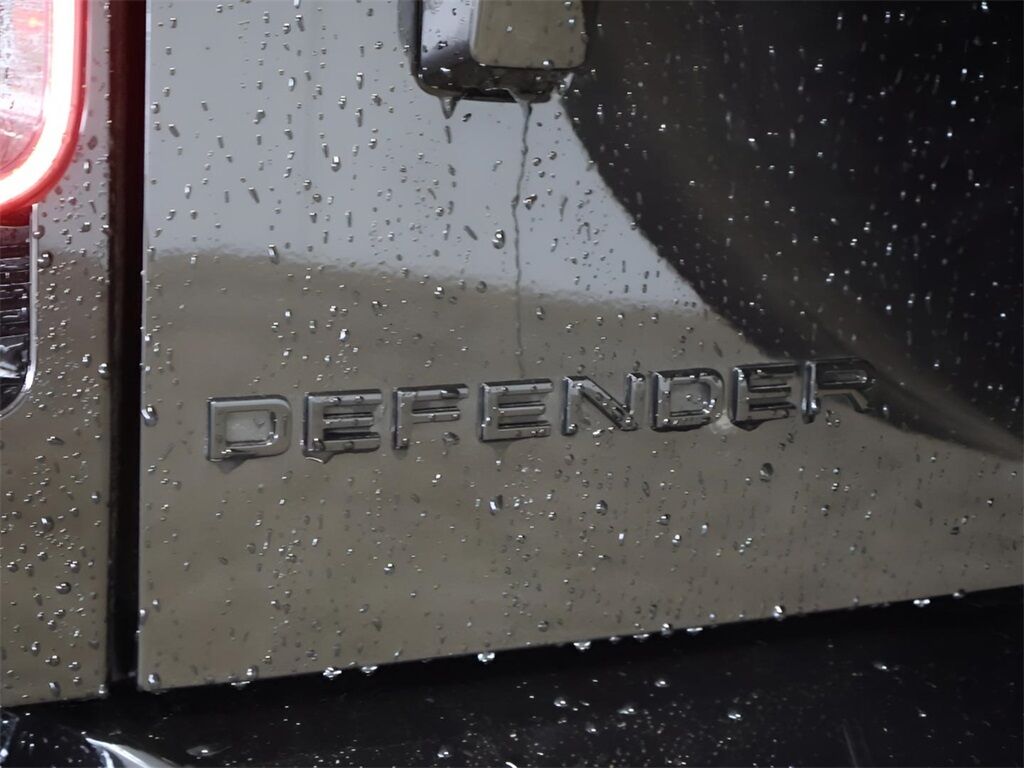 2025 Land Rover Defender 110 V8 San Clemente CA