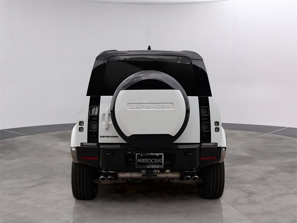2025 Land Rover Defender 110 V8 San Clemente CA
