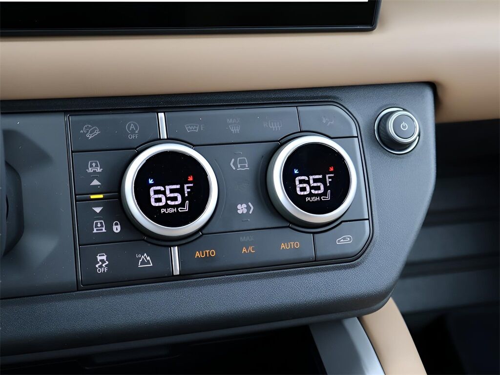 2025 Land Rover Defender 110 V8 San Clemente CA