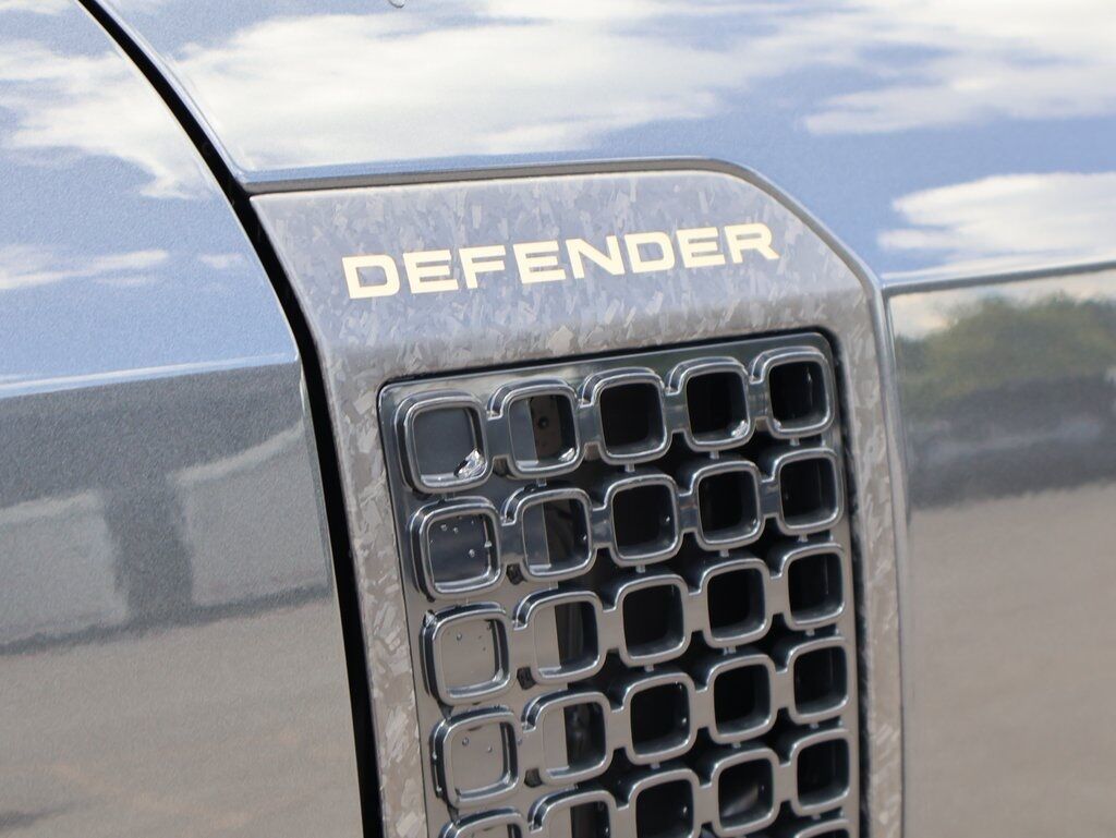 2025 Land Rover Defender 110 V8 San Clemente CA