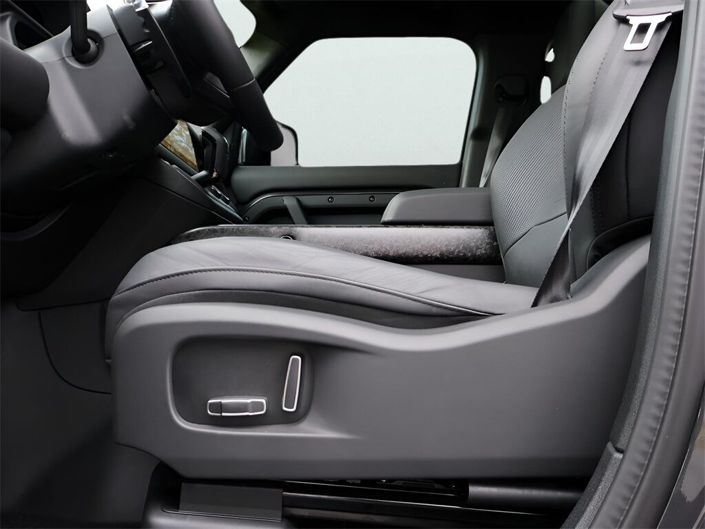 2025 Land Rover Defender 110 V8 San Clemente CA