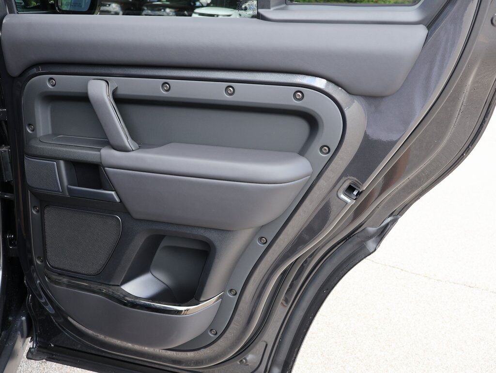 2025 Land Rover Defender 110 V8 San Clemente CA