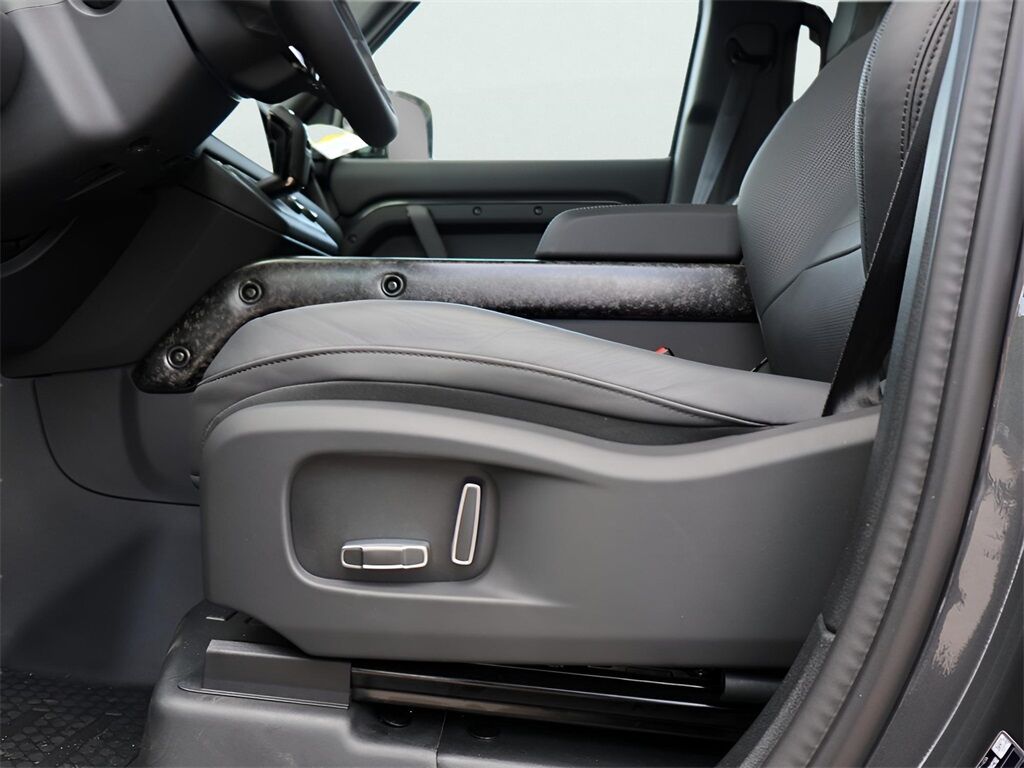 2025 Land Rover Defender 110 V8 San Clemente CA