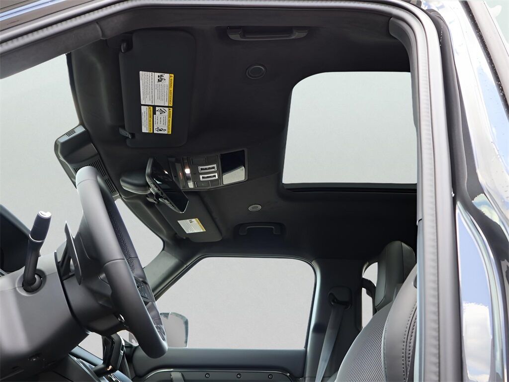 2025 Land Rover Defender 110 V8 San Clemente CA