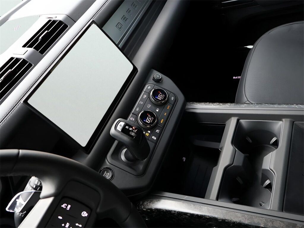 2025 Land Rover Defender 110 V8 San Clemente CA