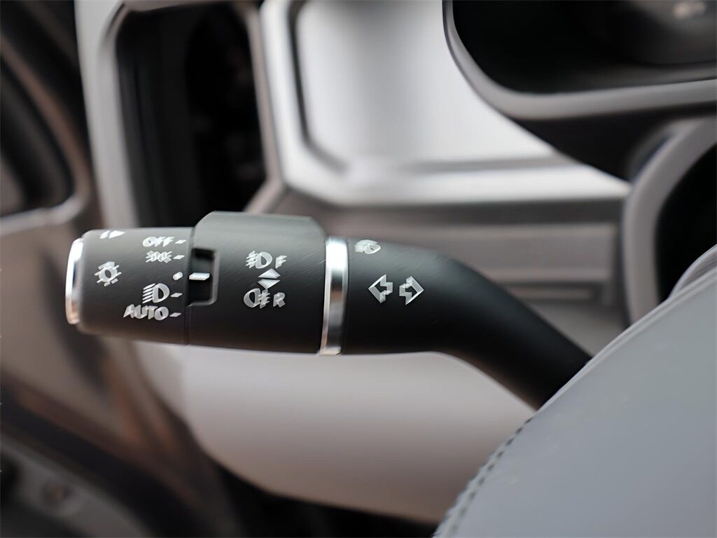 2025 Land Rover Defender 110 V8 San Clemente CA