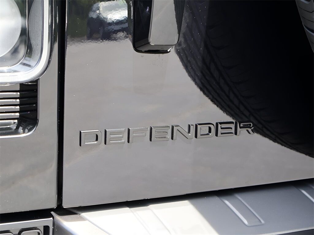 2025 Land Rover Defender 110 V8 San Clemente CA