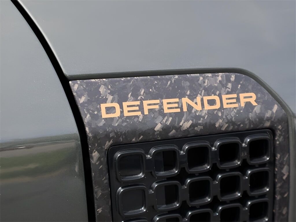 2025 Land Rover Defender 110 V8 San Clemente CA