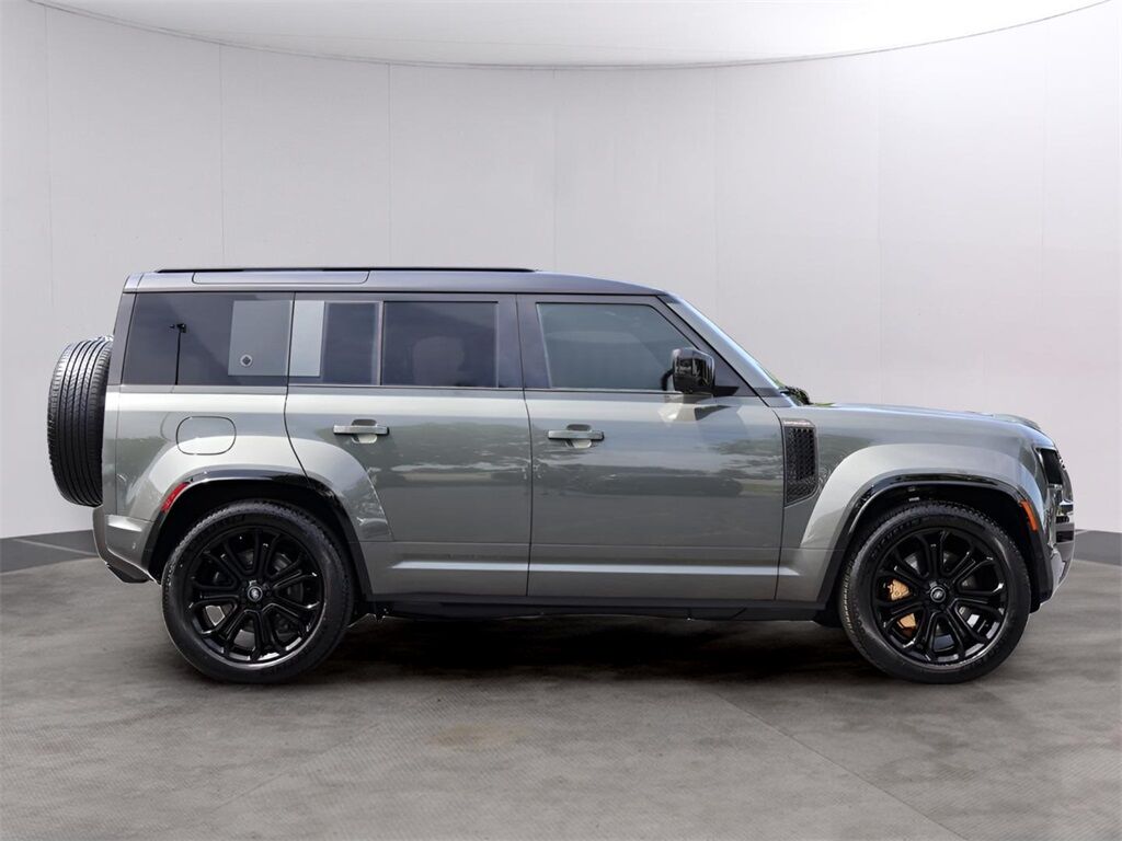 2025 Land Rover Defender 110 V8 San Clemente CA