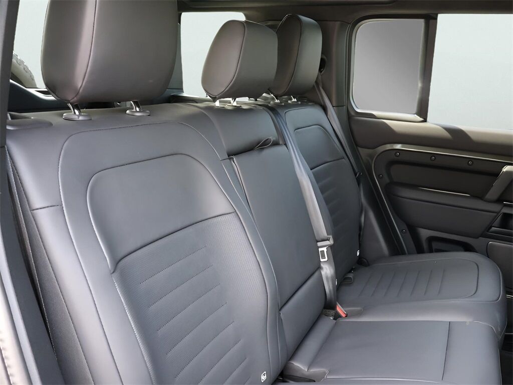 2025 Land Rover Defender 110 V8 San Clemente CA