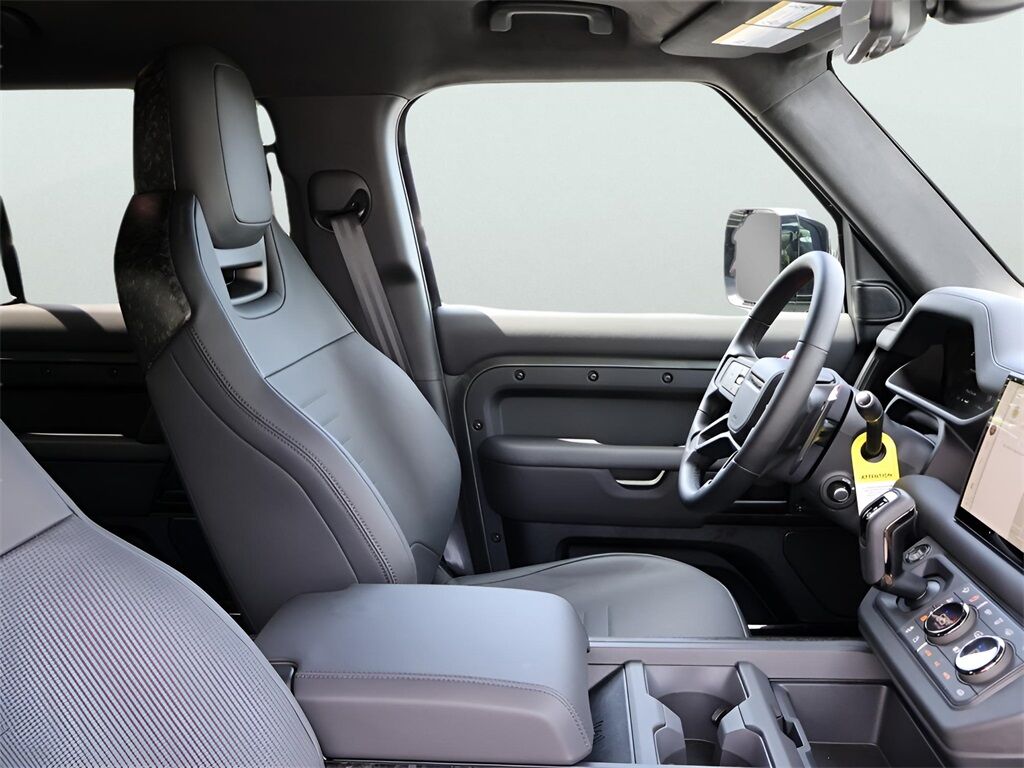 2025 Land Rover Defender 110 V8 San Clemente CA