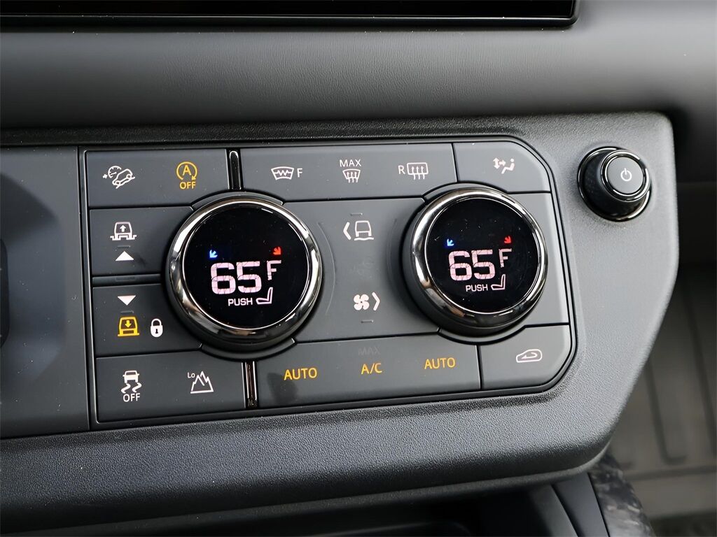 2025 Land Rover Defender 110 V8 San Clemente CA