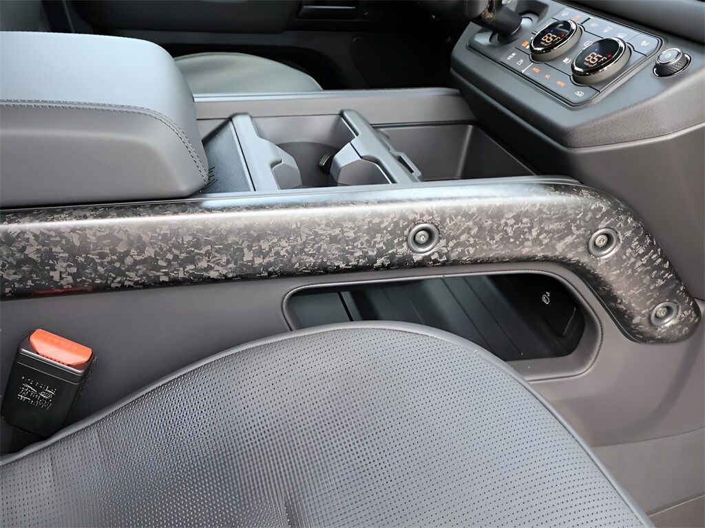 2025 Land Rover Defender 110 V8 San Clemente CA