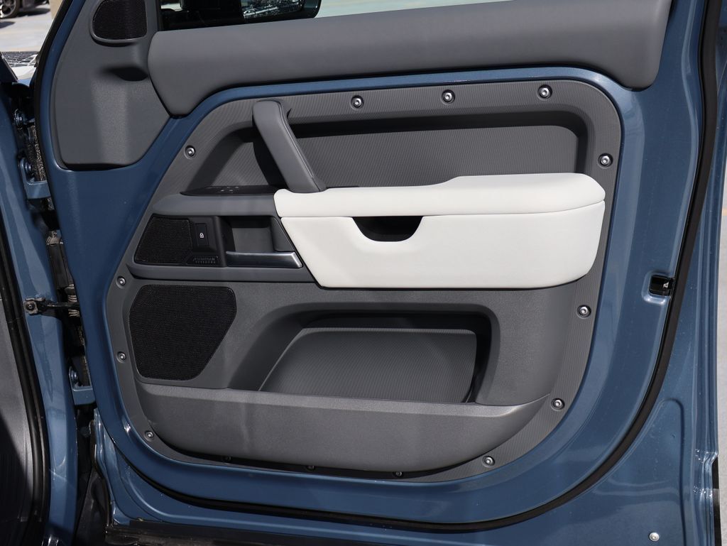 2025 Land Rover Defender 110 X-Dynamic SE San Clemente CA