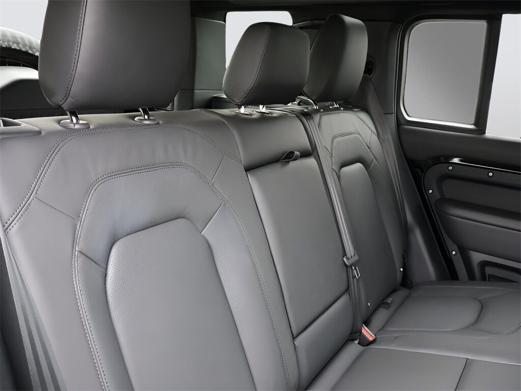 2025 Land Rover Defender 110 X-Dynamic SE San Clemente CA