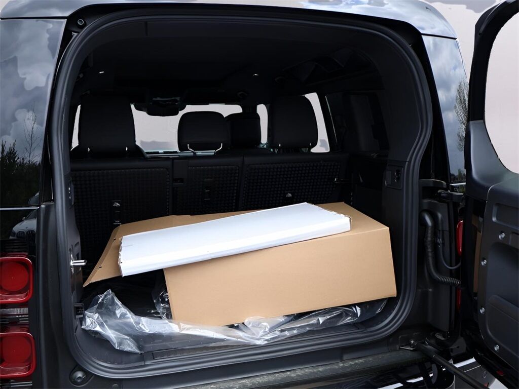 2025 Land Rover Defender 110 X-Dynamic SE San Clemente CA