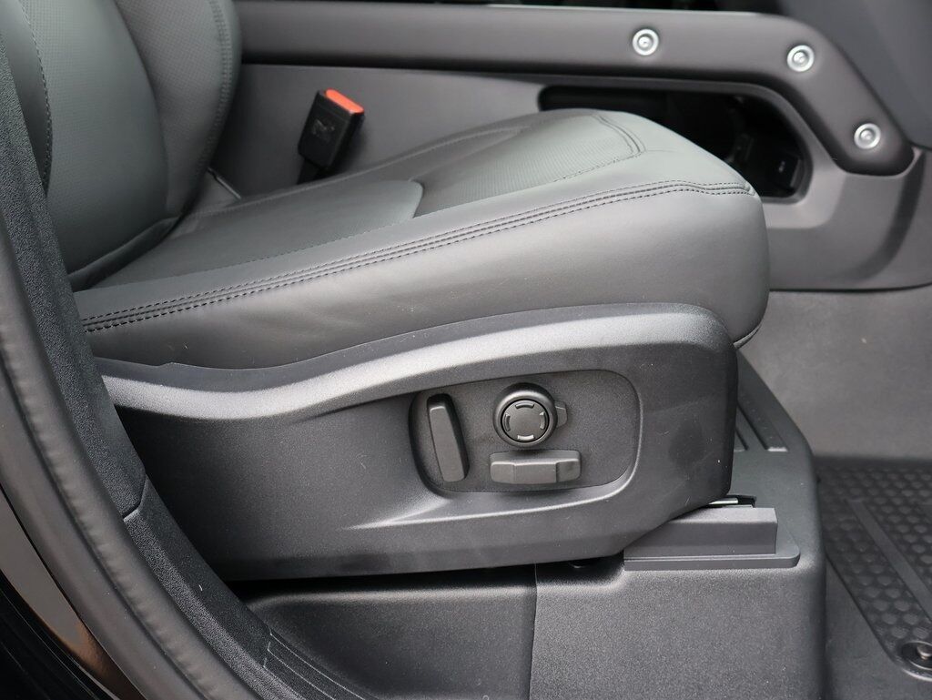 2025 Land Rover Defender 110 X-Dynamic SE San Clemente CA