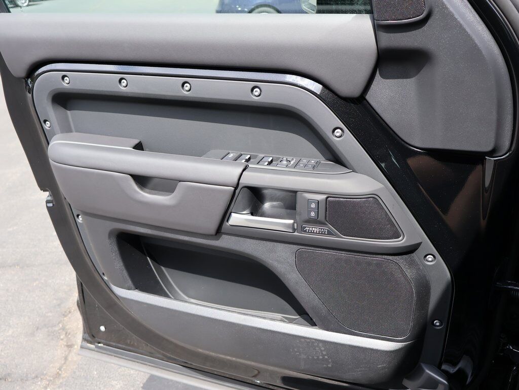 2025 Land Rover Defender 110 X-Dynamic SE San Clemente CA