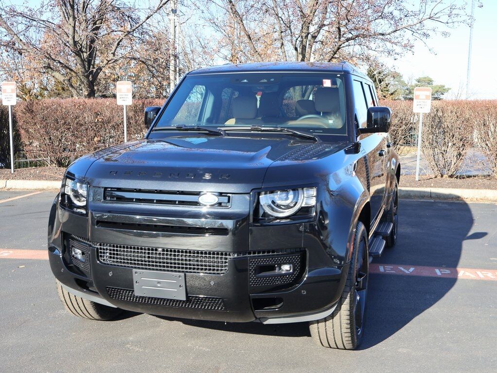 2025 Land Rover Defender 110 X-Dynamic SE