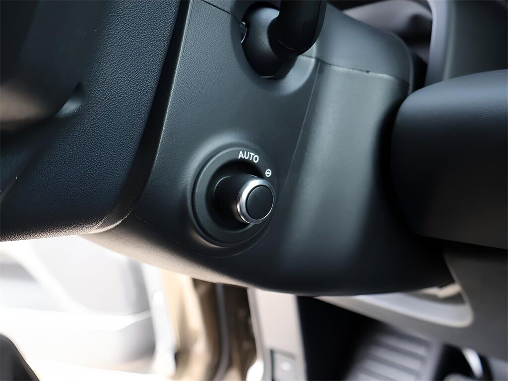 2025 Land Rover Defender 110 X-Dynamic SE San Clemente CA