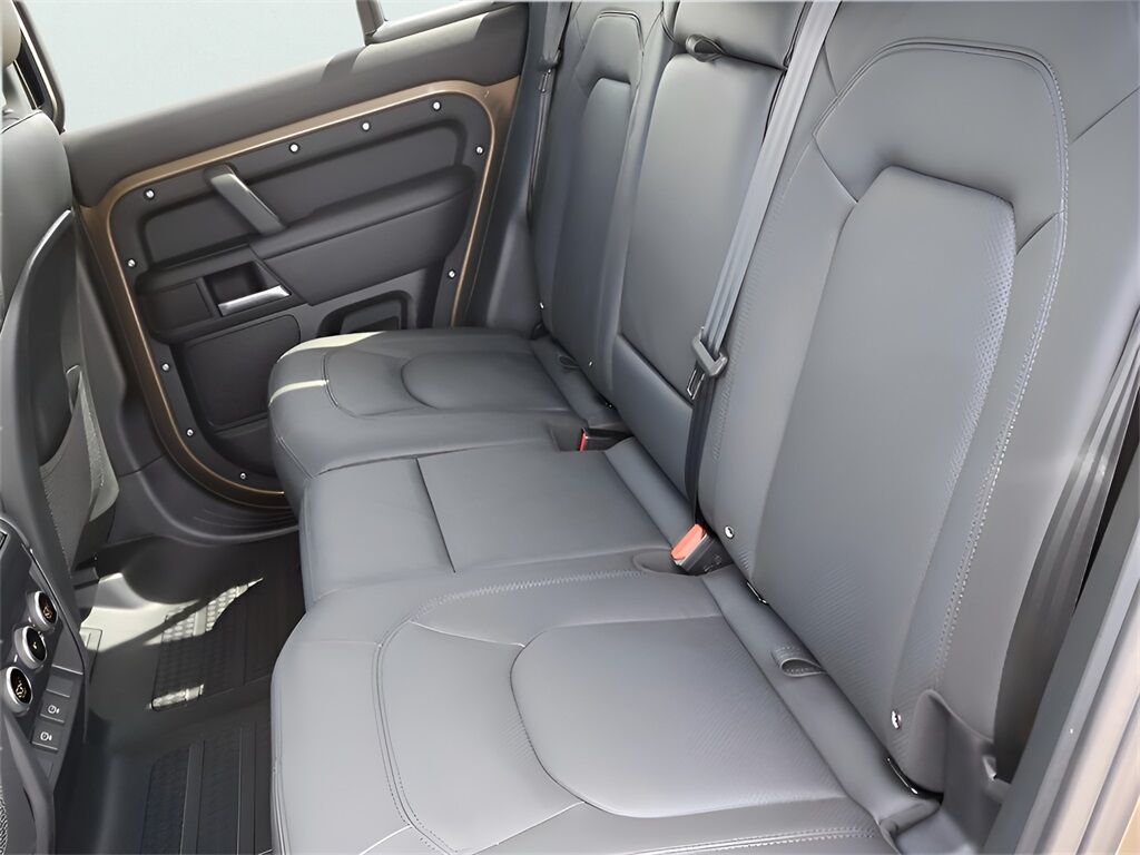 2025 Land Rover Defender 110 X-Dynamic SE San Clemente CA