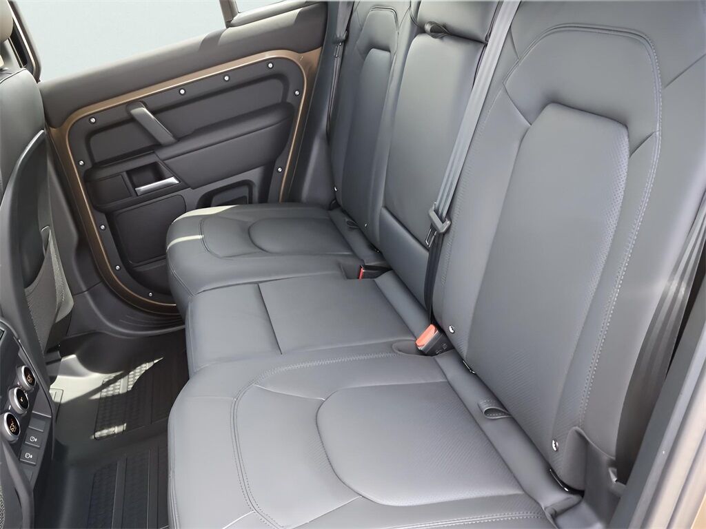 2025 Land Rover Defender 110 X-Dynamic SE San Clemente CA