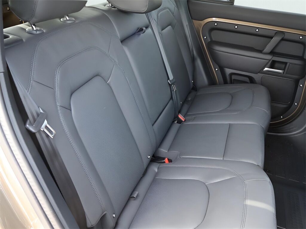 2025 Land Rover Defender 110 X-Dynamic SE San Clemente CA