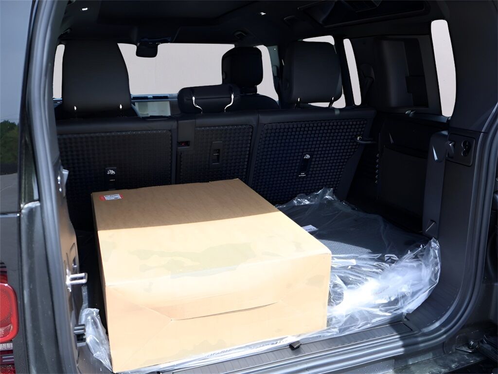 2025 Land Rover Defender 110 X-Dynamic SE San Clemente CA