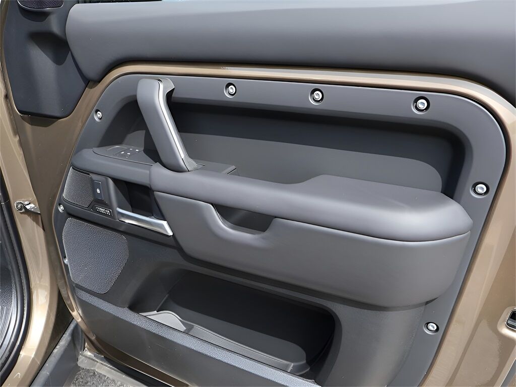 2025 Land Rover Defender 110 X-Dynamic SE San Clemente CA