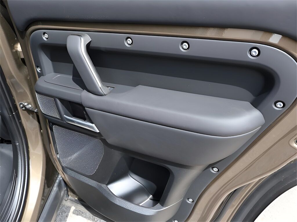 2025 Land Rover Defender 110 X-Dynamic SE San Clemente CA